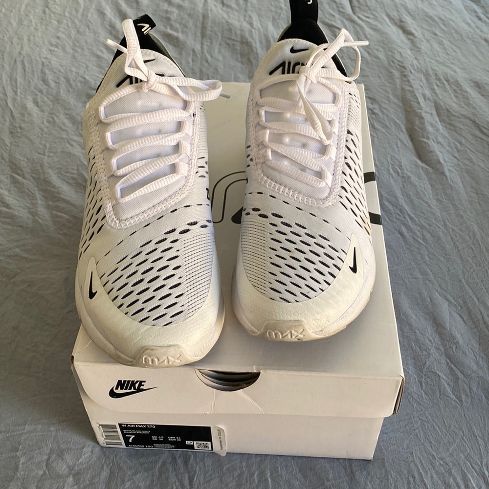 Air Max 270